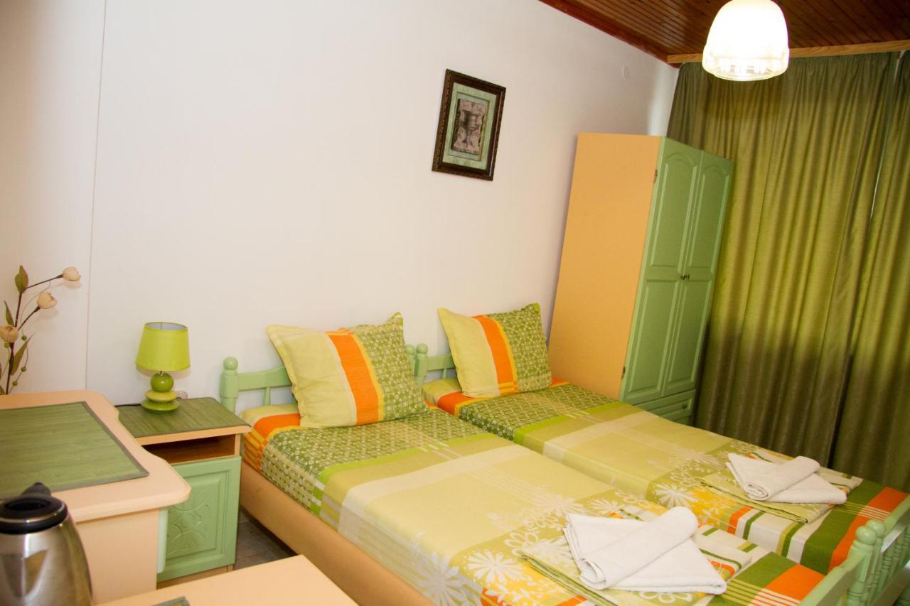 Хотел "Тихия Кът" Sozopol Exterior photo